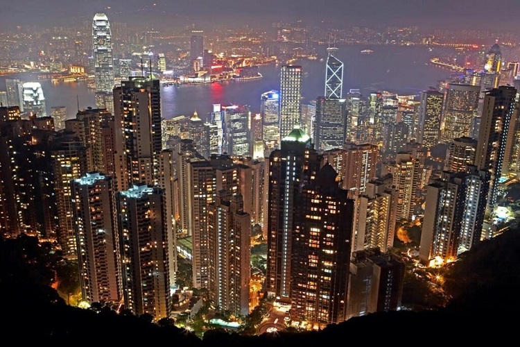 Experience Hong Kong’s Amazing Nightlife Now